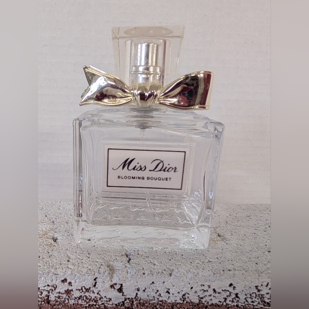 Perfume Bottle Miss Dior Blooming Bouquet with Gold Bow Mini Collectable
